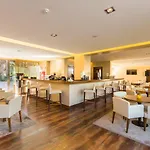 Отель Marriott Residences Salgados Resort, Algarve 4*